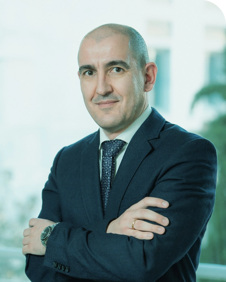 Χρήστος Βλιώρας, Senior Auditor